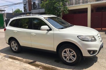 White Hyundai Santa Fe 2011 for sale in San Mateo