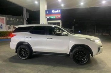 White Toyota Fortuner 2017 for sale in Automatic