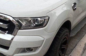 Selling White Ford Ranger 2017 in Quezon City