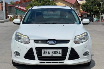 White Ford Focus 2014 for sale in Parañaque