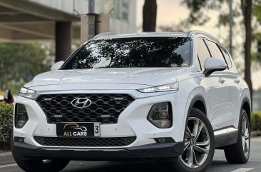 Selling White Hyundai Santa Fe 2020 in Makati
