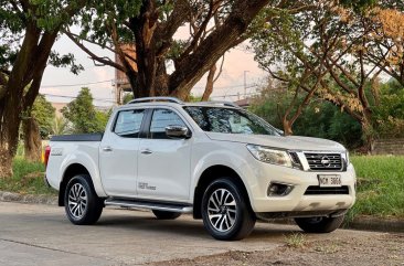 White Nissan Navara 2017 for sale in Automatic