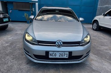White Volkswagen Golf 2018 for sale in Automatic
