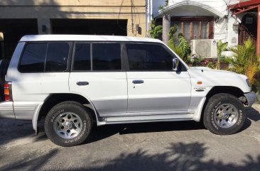 White Mitsubishi Pajero 2002 for sale in Manila