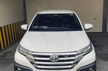 Silver Toyota Rush 2018 for sale in Quezon City