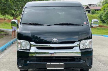 White Toyota Hiace 2015 for sale in Automatic