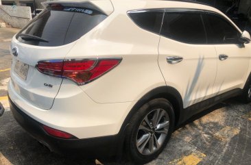 Sell White 2015 Hyundai Santa Fe in Quezon City