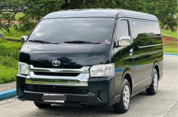White Toyota Hiace 2015 for sale in Automatic