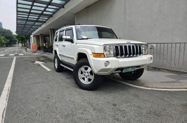 Sell White 2008 Jeep Commander in Makati