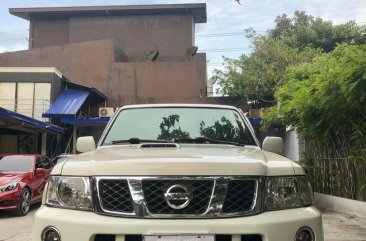 Sell White 2009 Nissan Patrol in Pasig
