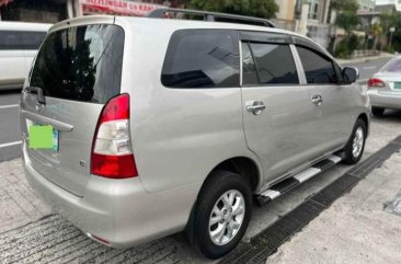 Sell White 2012 Toyota Innova in Quezon City