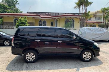 White Toyota Innova 2010 for sale in Automatic