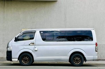 2017 Toyota Hiace in Makati, Metro Manila