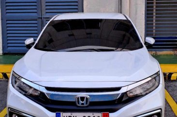 Selling White Honda Civic 2019 in Manila