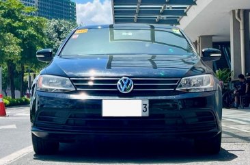 Sell White 2017 Volkswagen Jetta in Makati