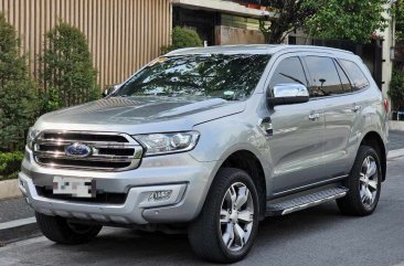 White Ford Everest 2016 for sale in Manila
