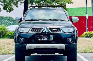 Selling White Mitsubishi Montero 2012 in Makati