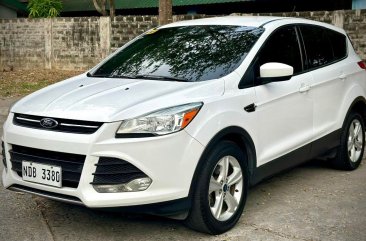 White Ford Escape 2016 for sale in Manila