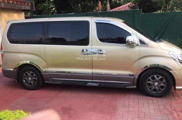 2009 Hyundai Starex  2.5 CRDi GLS 5 AT(Diesel Swivel) in Quezon City, Metro Manila