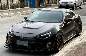 Sell White 2013 Toyota 86 in Manila