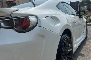 Sell White 2013 Toyota 86 in Quezon City