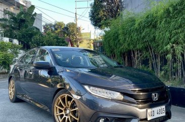 Selling White Honda Civic 2017 in Valenzuela