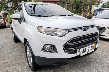 Selling White Ford Ecosport 2015 Hatchback at Automatic  at 43000 in Manila