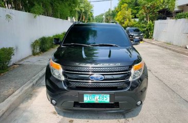 Selling White Ford Explorer 2013 in Pasay