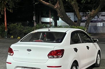 White Kia Soluto 2019 for sale in Marikina