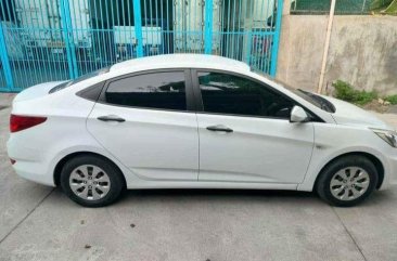 Sell White 2017 Hyundai Accent in Manila