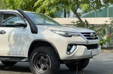 Selling Pearl White Toyota Fortuner 2017 in Manila