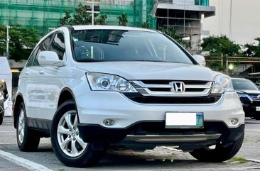 Sell White 2010 Honda Cr-V in Makati