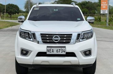 White Nissan Navara 2018 for sale in Parañaque
