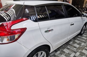 Selling White Toyota Yaris 2016 in Manila