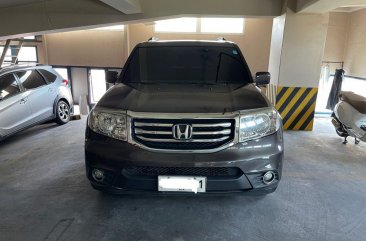 Sell White 2014 Honda Pilot in Manila