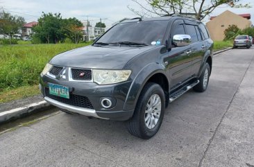 White Mitsubishi Montero sport 2013 for sale in Parañaque