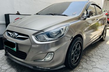 Bronze Hyundai Accent 2011 for sale in Manual