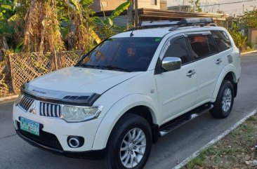 White Mitsubishi Montero 2009 for sale in Automatic