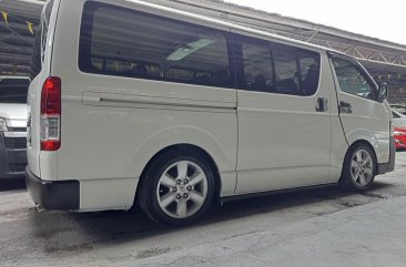 White Toyota Hiace 2013 for sale in Pasay