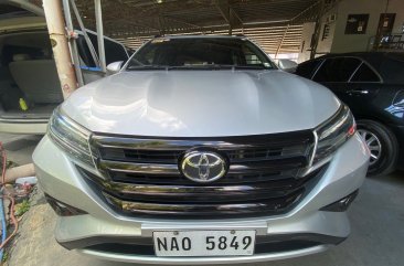 White Toyota Rush 2018 for sale in Automatic