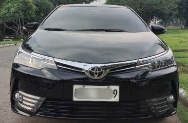 Sell White 2018 Toyota Corolla altis in Quezon City