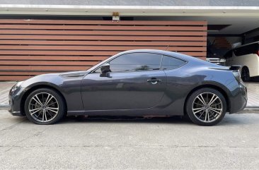 Sell White 2013 Subaru Brz in Manila