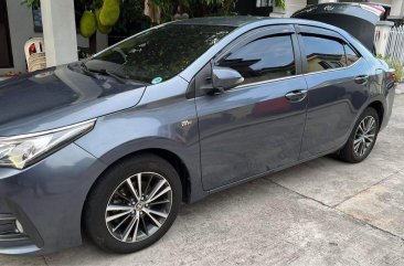 Selling White Toyota Corolla altis 2018 in Imus