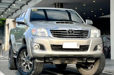 Sell White 2014 Toyota Hilux in Makati