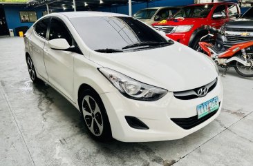 Sell White 2012 Hyundai Elantra in Las Piñas