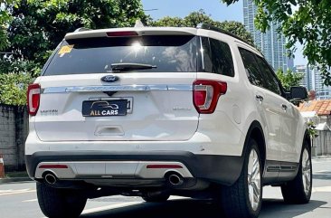 Selling White Ford Explorer 2017 in Makati