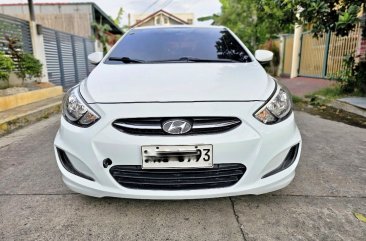 Sell White 2018 Hyundai Accent in Bacoor