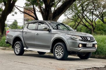 White Mitsubishi Strada 2018 for sale in Parañaque
