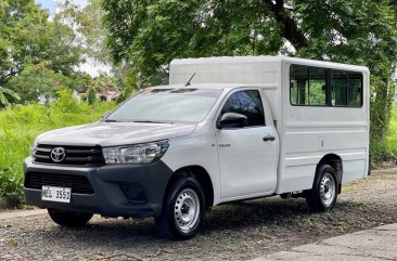 White Toyota Hilux 2021 for sale in Parañaque