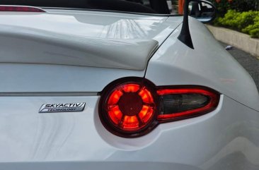 White Mazda Mx-5 2016 for sale in Automatic